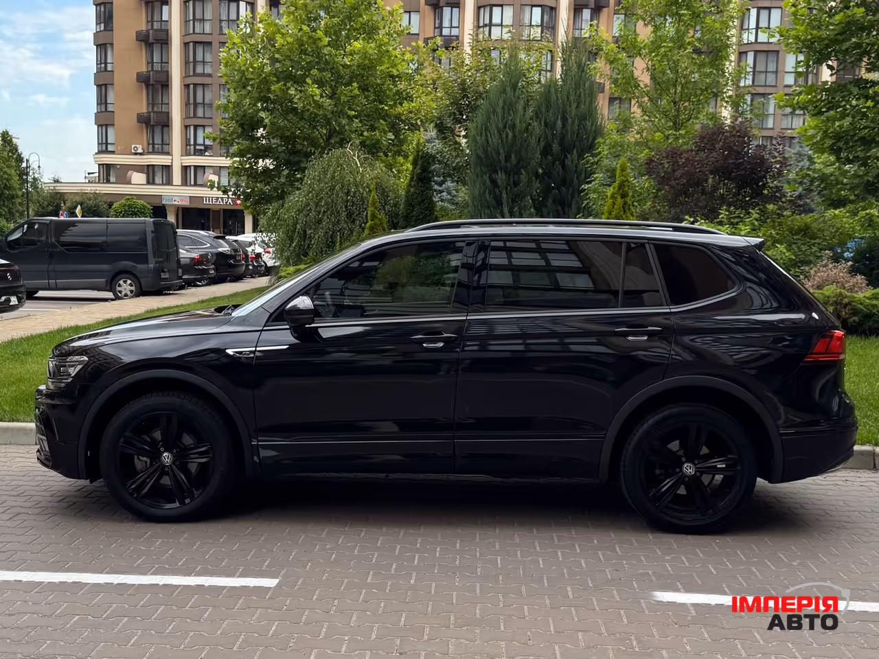 Volkswagen Tiguan - фото 5
