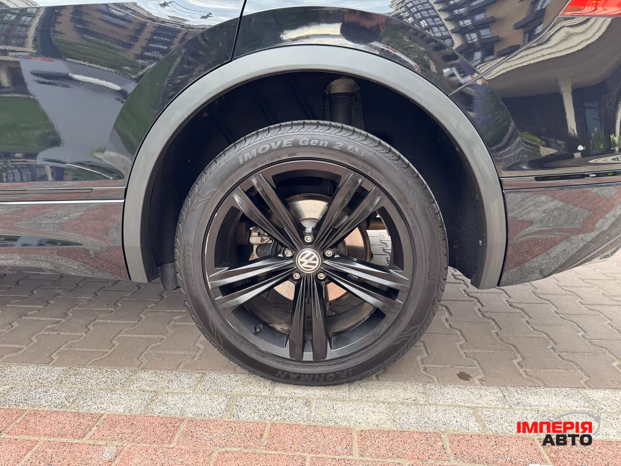 Volkswagen Tiguan - фото 25
