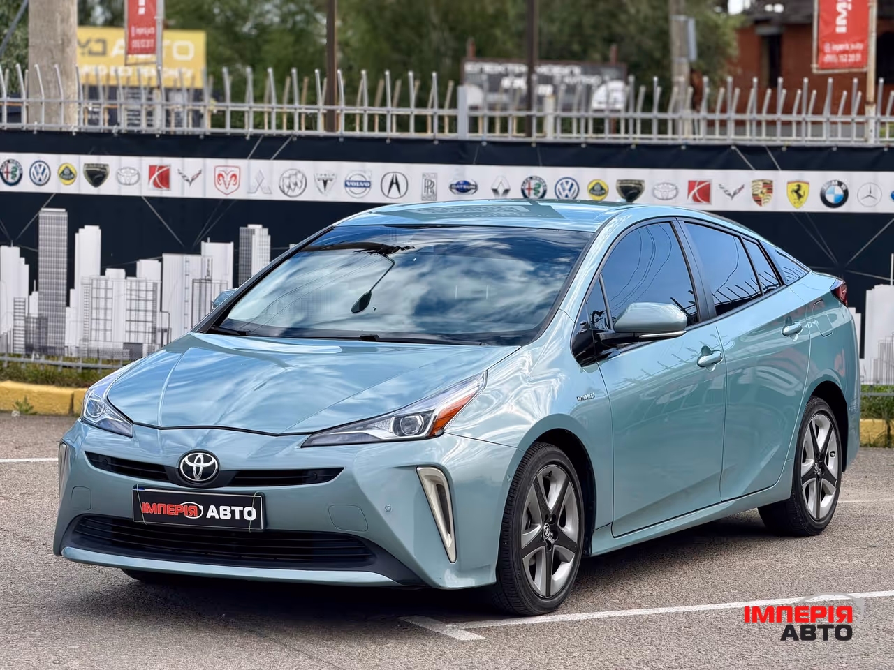 Toyota Prius - фото 2