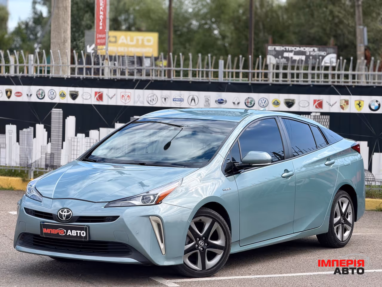 Toyota Prius - фото 1