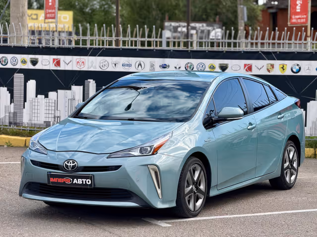Toyota Prius - фото 2