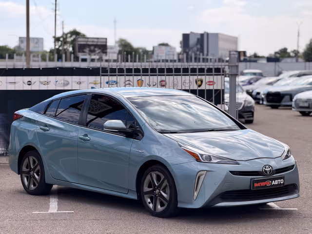 Toyota Prius - фото 3