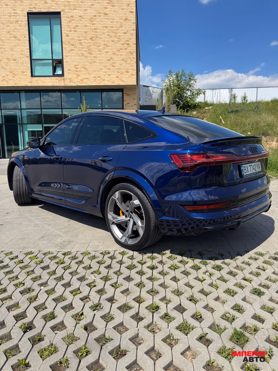 Audi e-tron S Sportback - фото 3