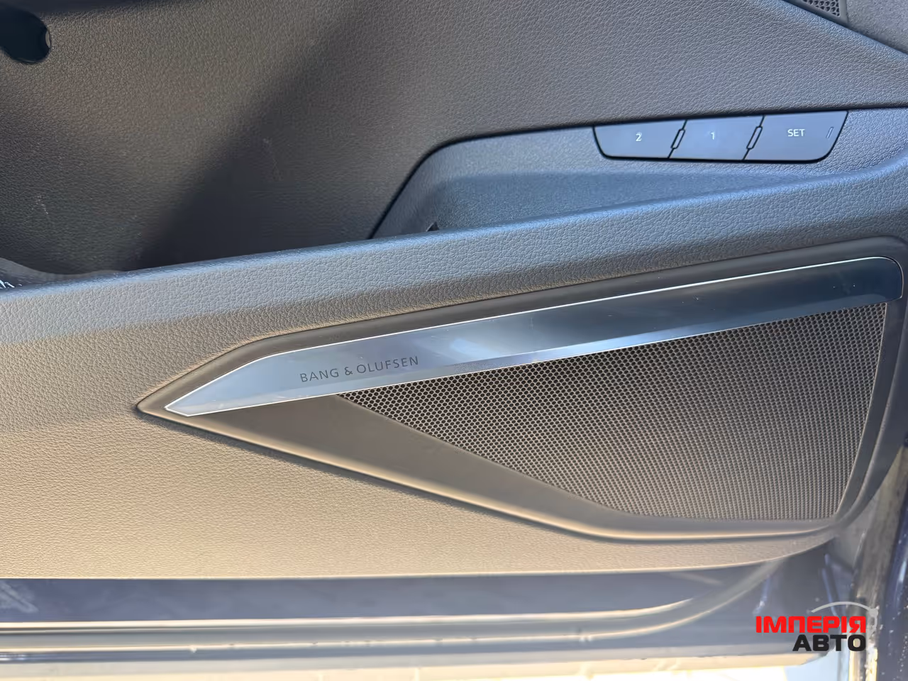 Audi e-tron S Sportback - фото 31