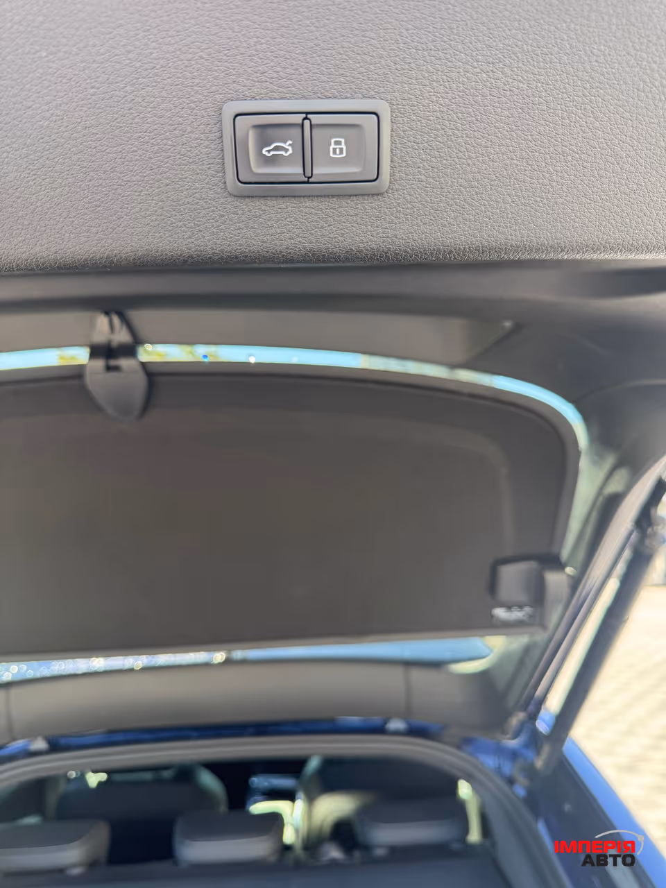 Audi e-tron S Sportback - фото 33