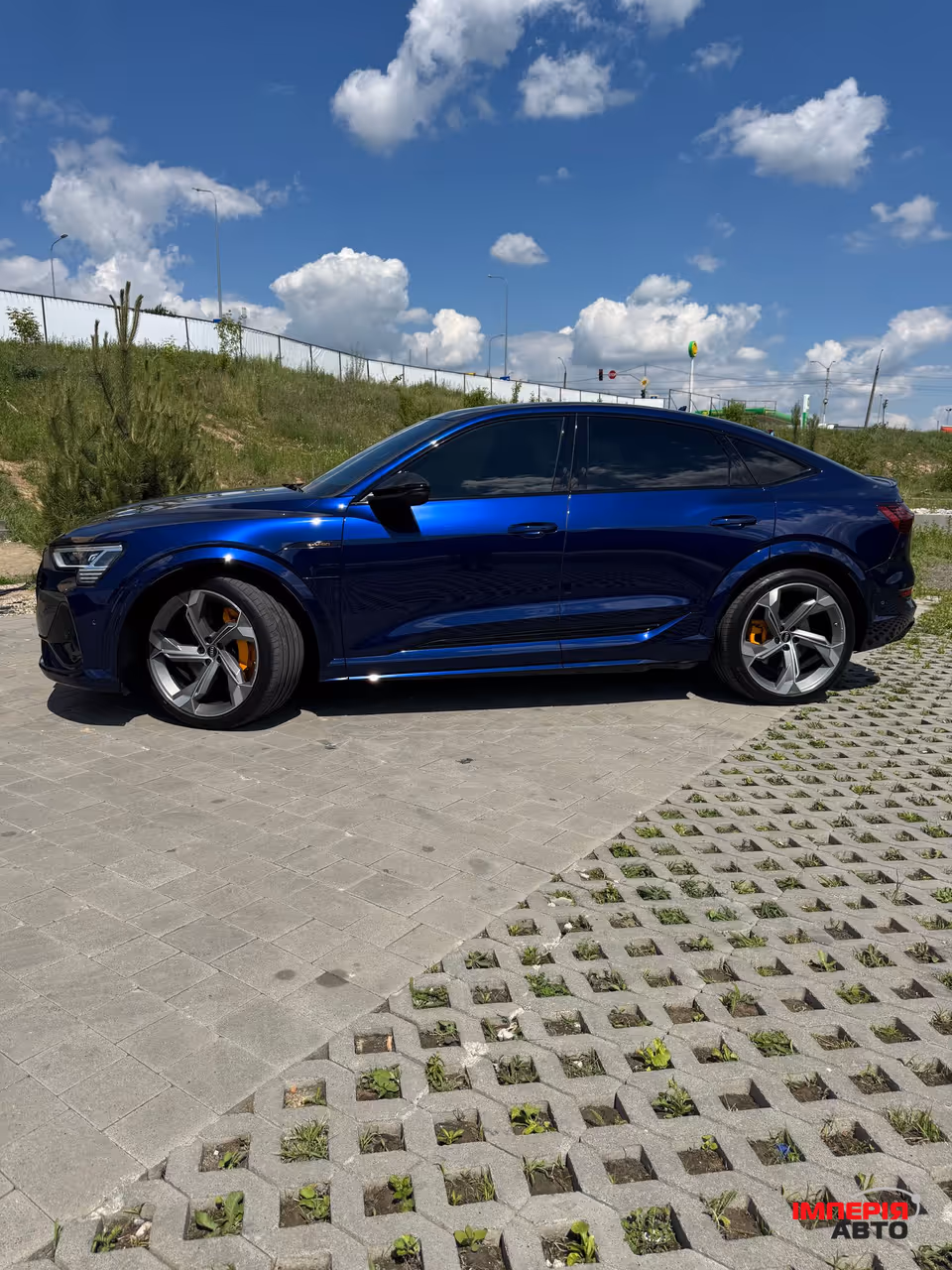Audi e-tron S Sportback - фото 1
