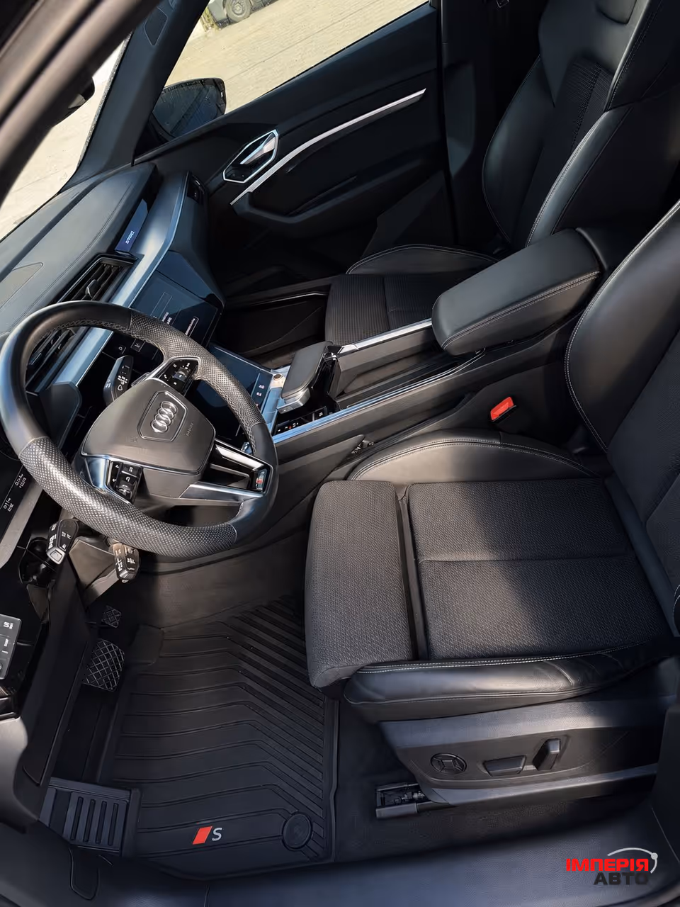 Audi e-tron S Sportback - фото 28