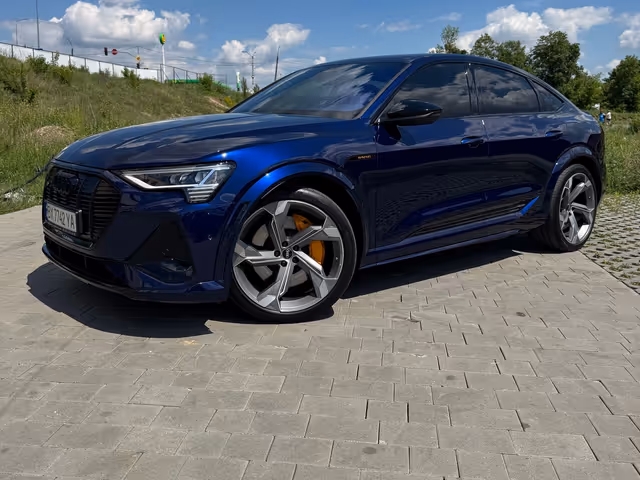 Audi e-tron S Sportback - фото 2