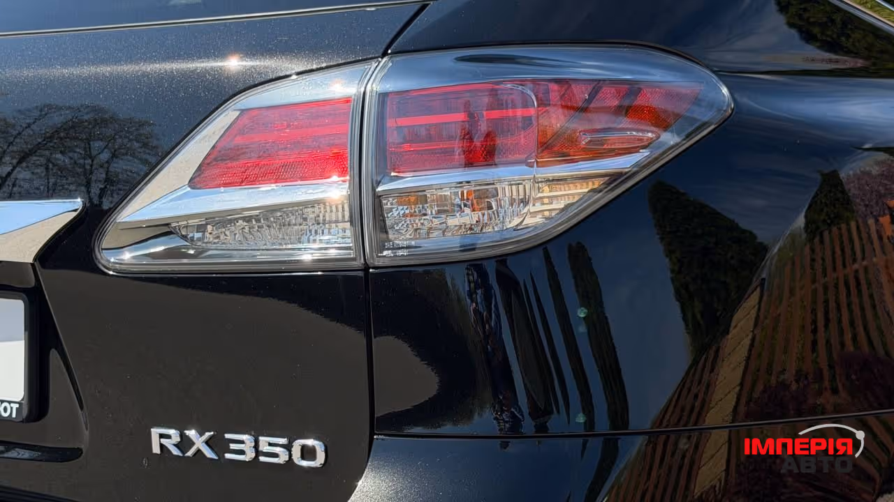 Lexus RX - фото 33