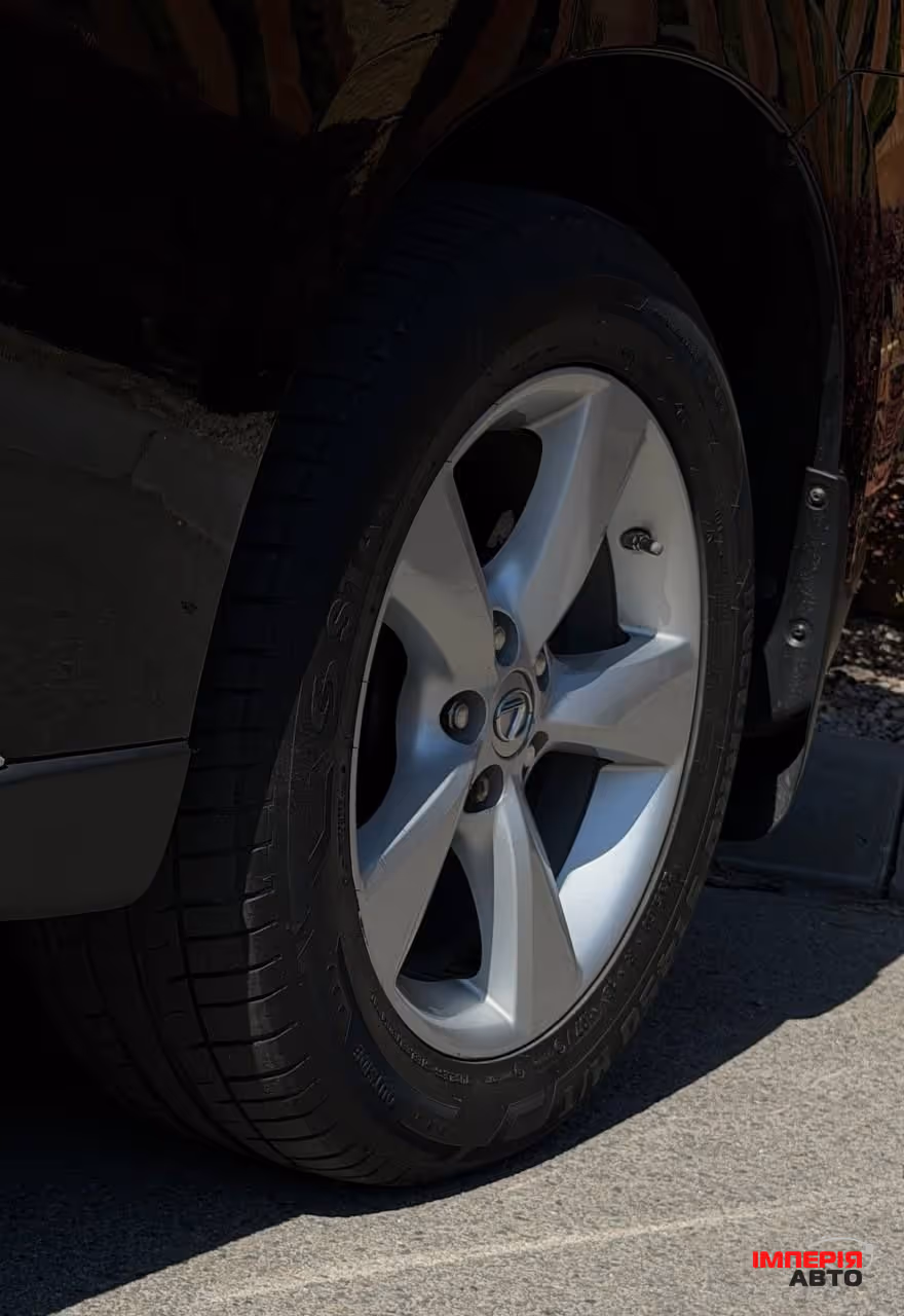 Lexus RX - фото 35