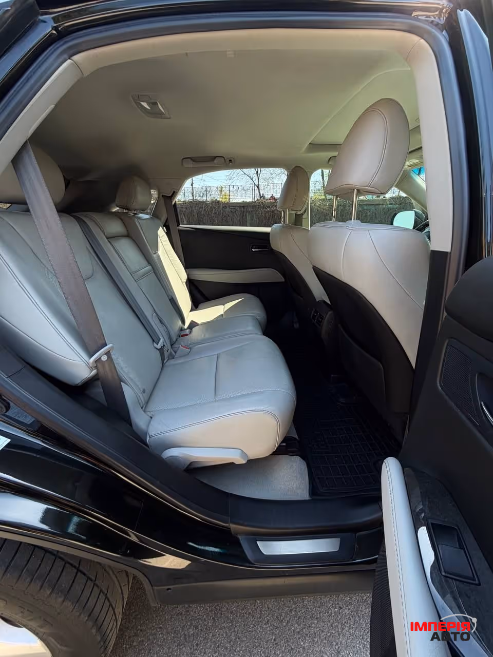 Lexus RX - фото 23