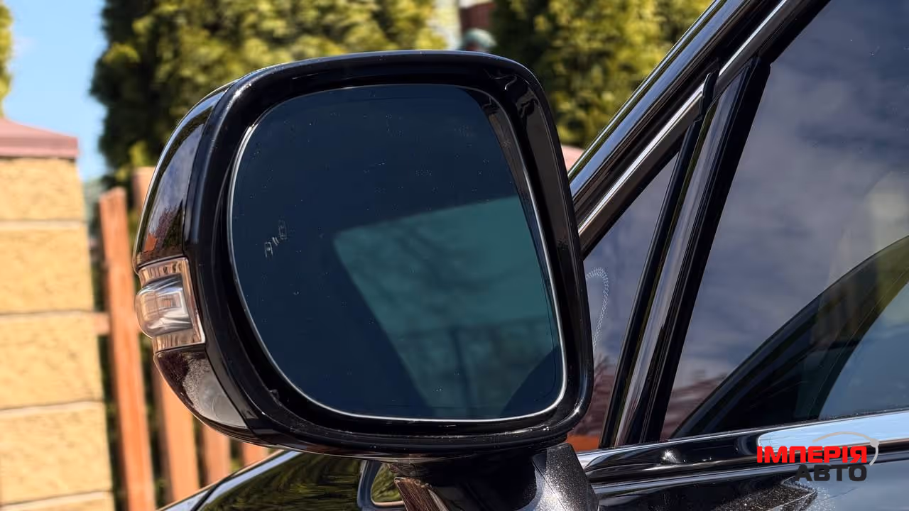Lexus RX - фото 32