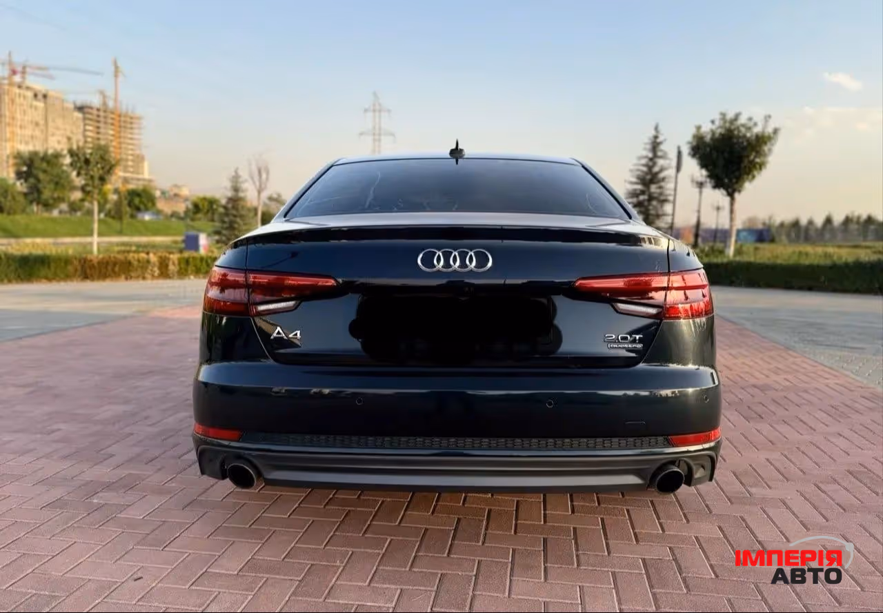 Audi A4 - фото 5