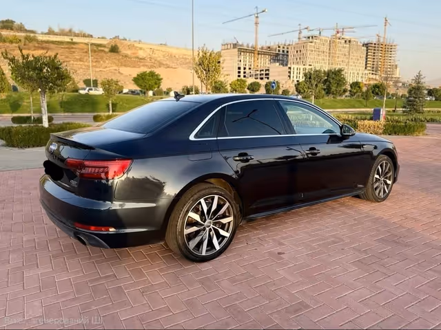 Audi A4 - фото 3
