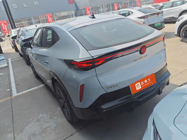 Volkswagen ID.UNYX - фото 4