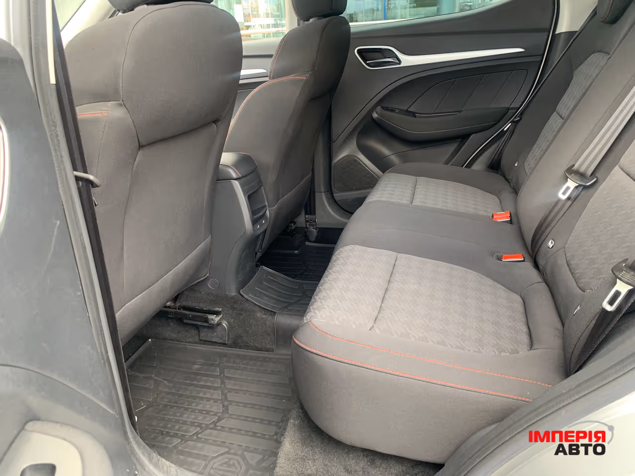 MG ZS - фото 28