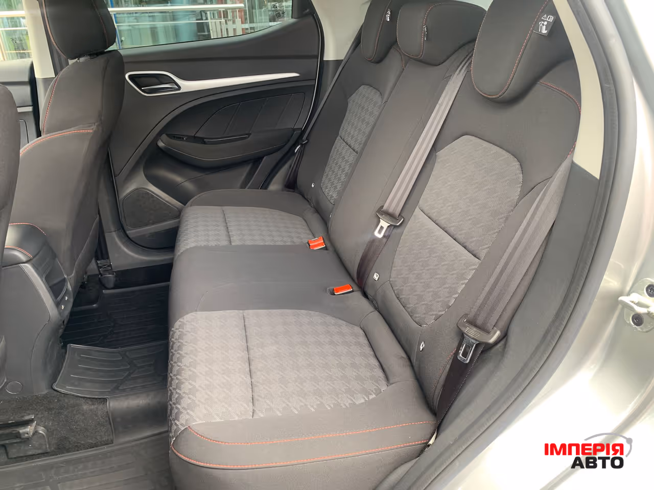 MG ZS - фото 30