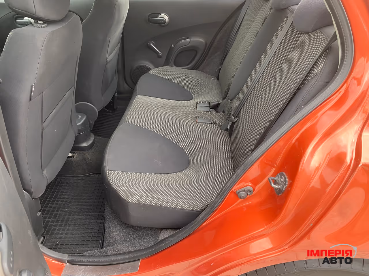 Nissan Micra - фото 13