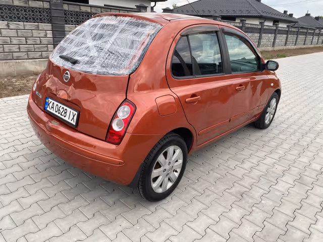 Nissan Micra - фото 3