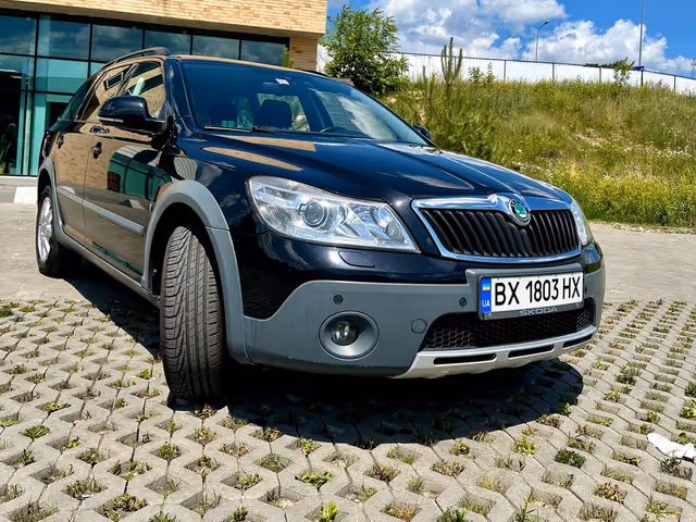 Skoda Octavia - фото 2