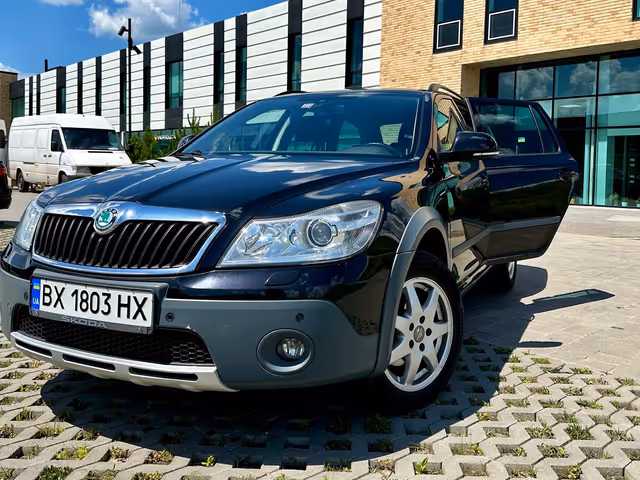 Skoda Octavia - фото 1