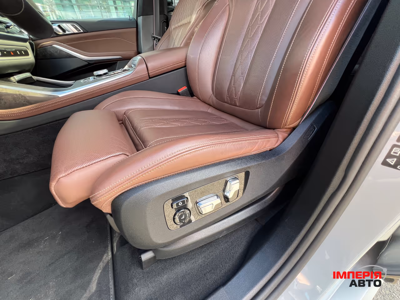 BMW X7 - фото 16