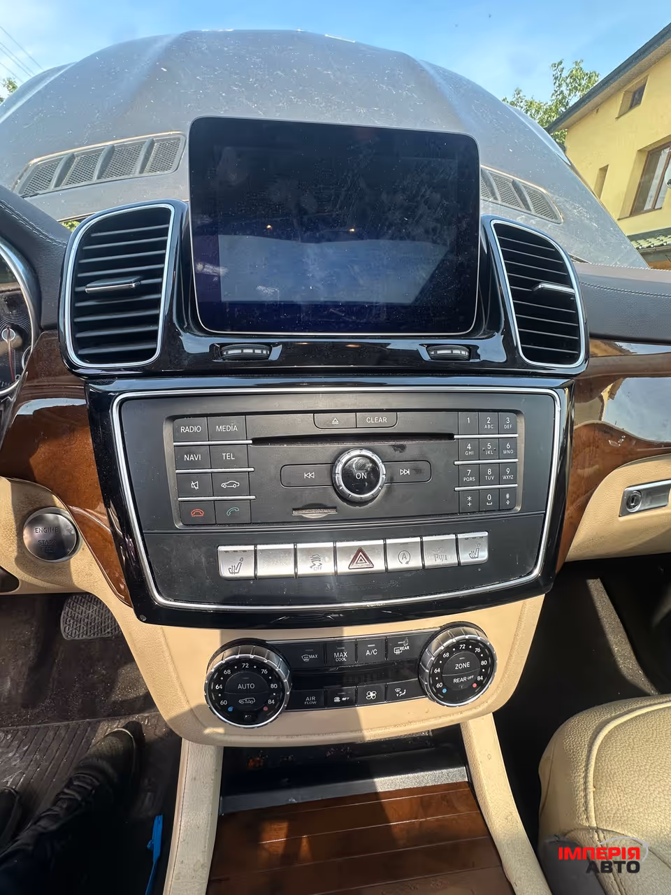 Mercedes-Benz GLS - фото 8