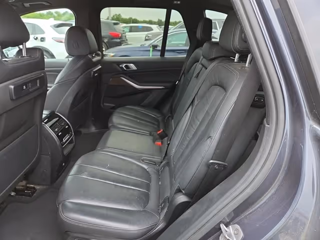 BMW X5 - фото 5
