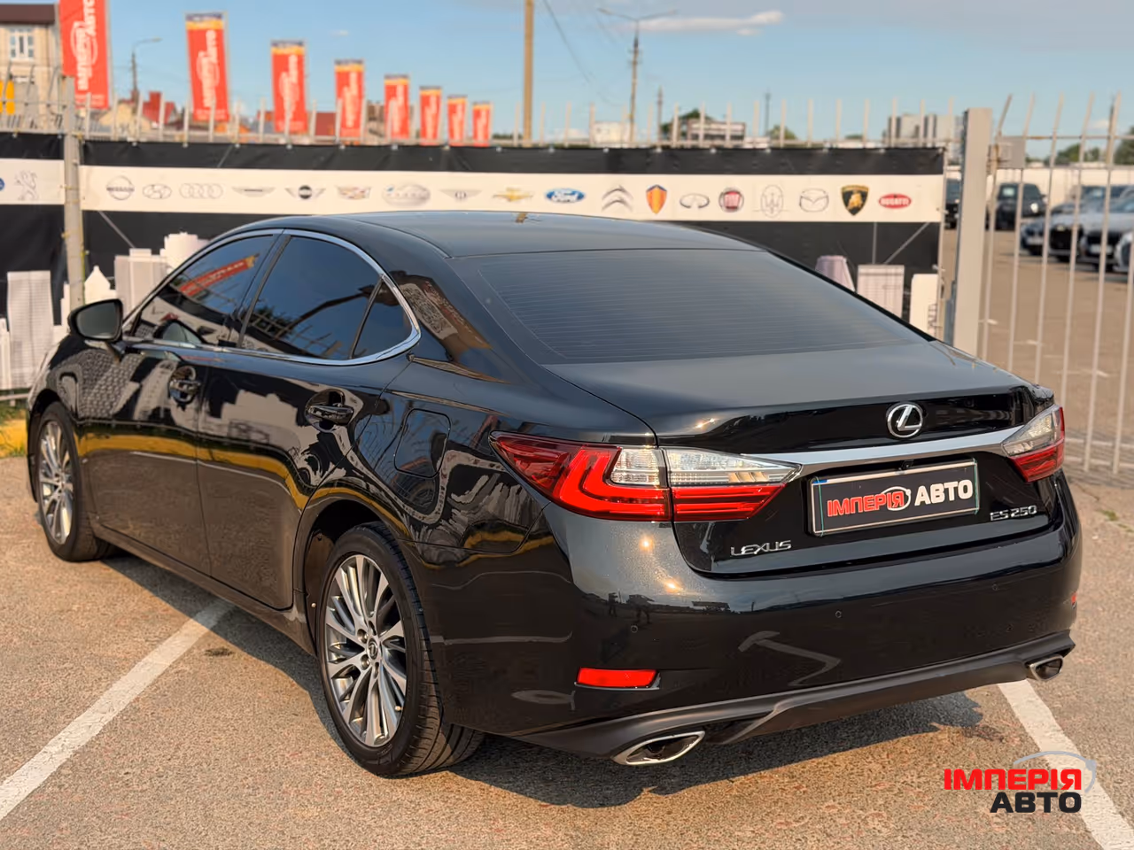 Lexus ES - фото 4