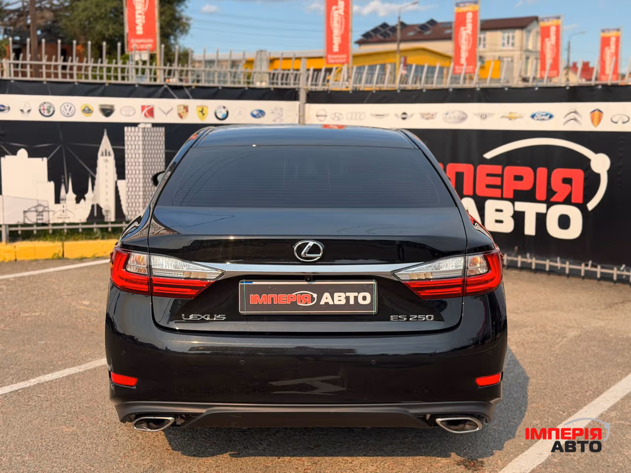 Lexus ES - фото 5