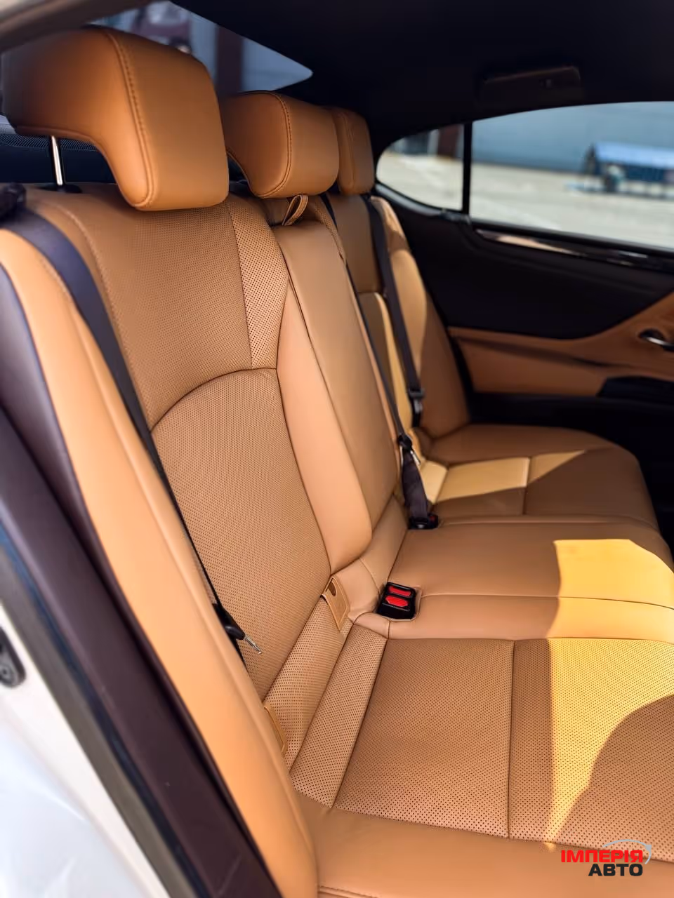 Lexus ES - фото 17