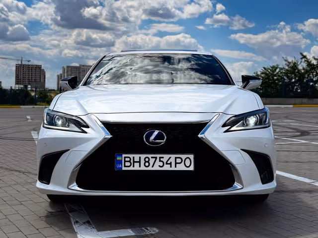 Lexus ES - фото 3