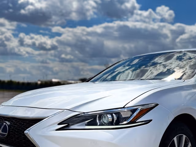 Lexus ES - фото 5