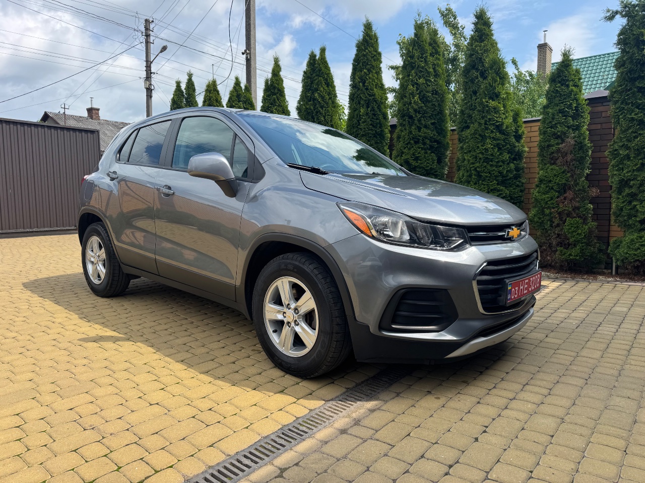 Chevrolet Trax - фото 1
