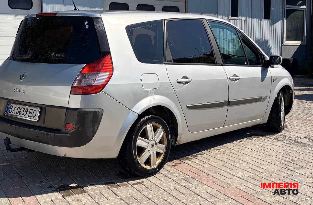 Renault Megane - фото 3
