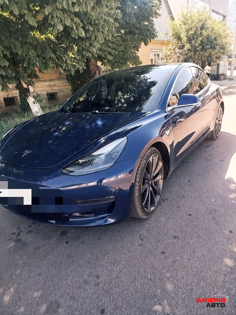 Tesla Model 3 - фото 1