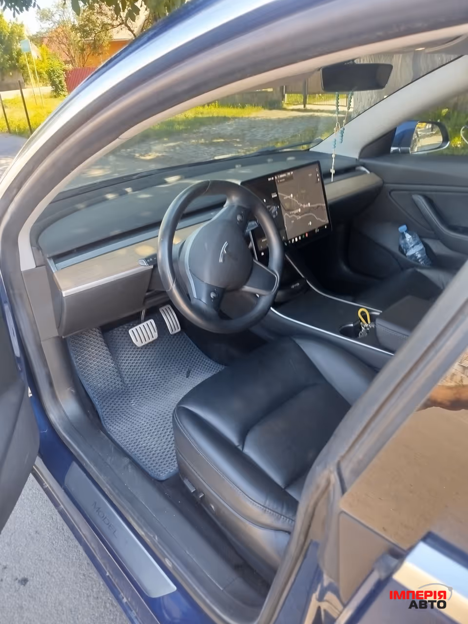 Tesla Model 3 - фото 2