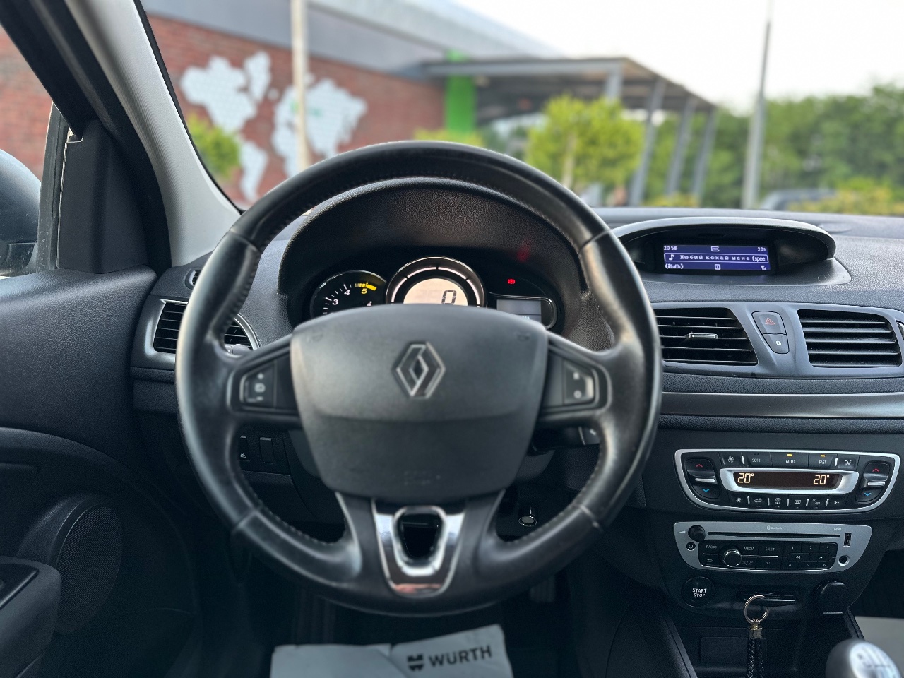 Renault Megane - фото 8