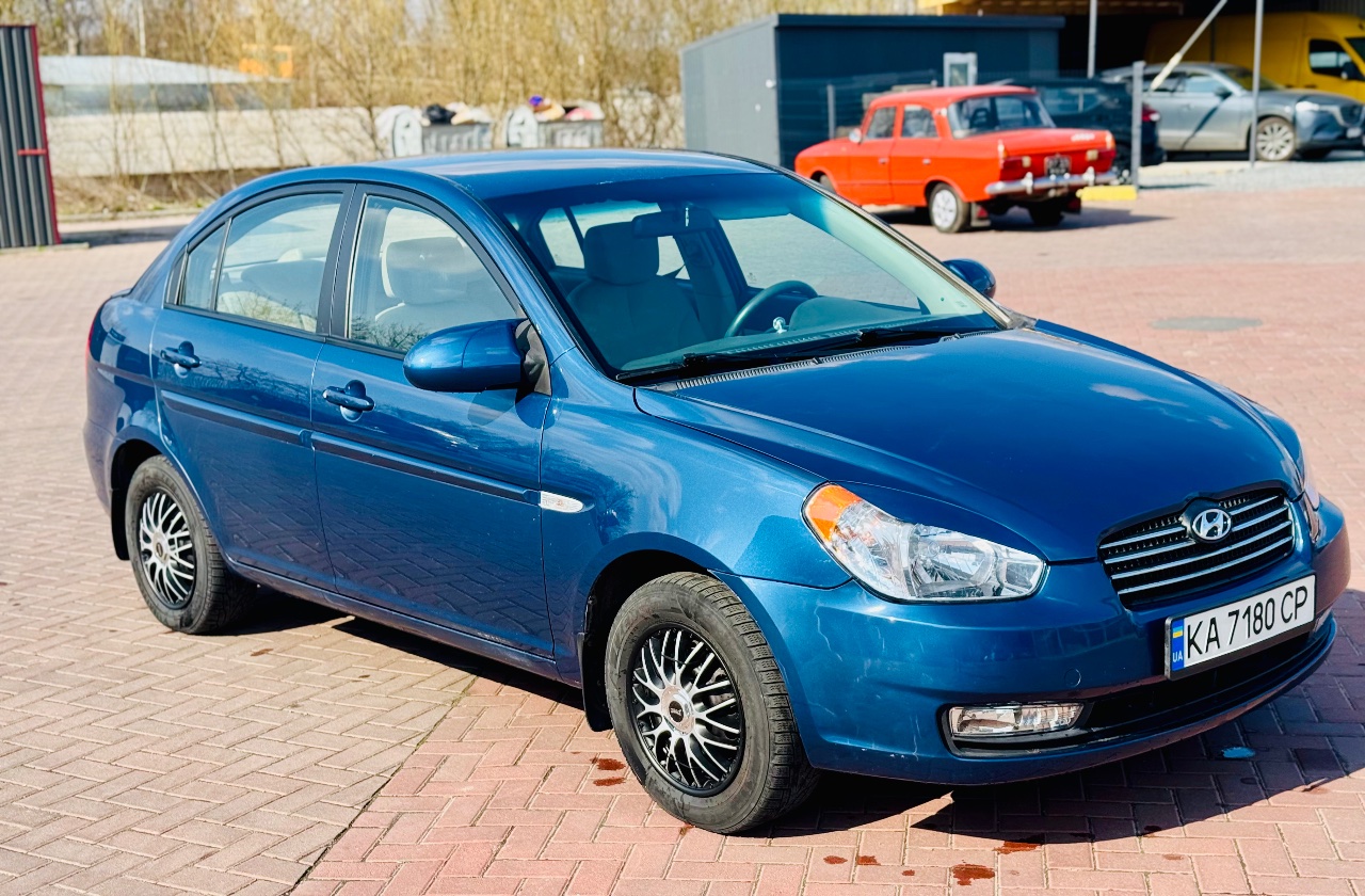 Hyundai Accent - фото 12