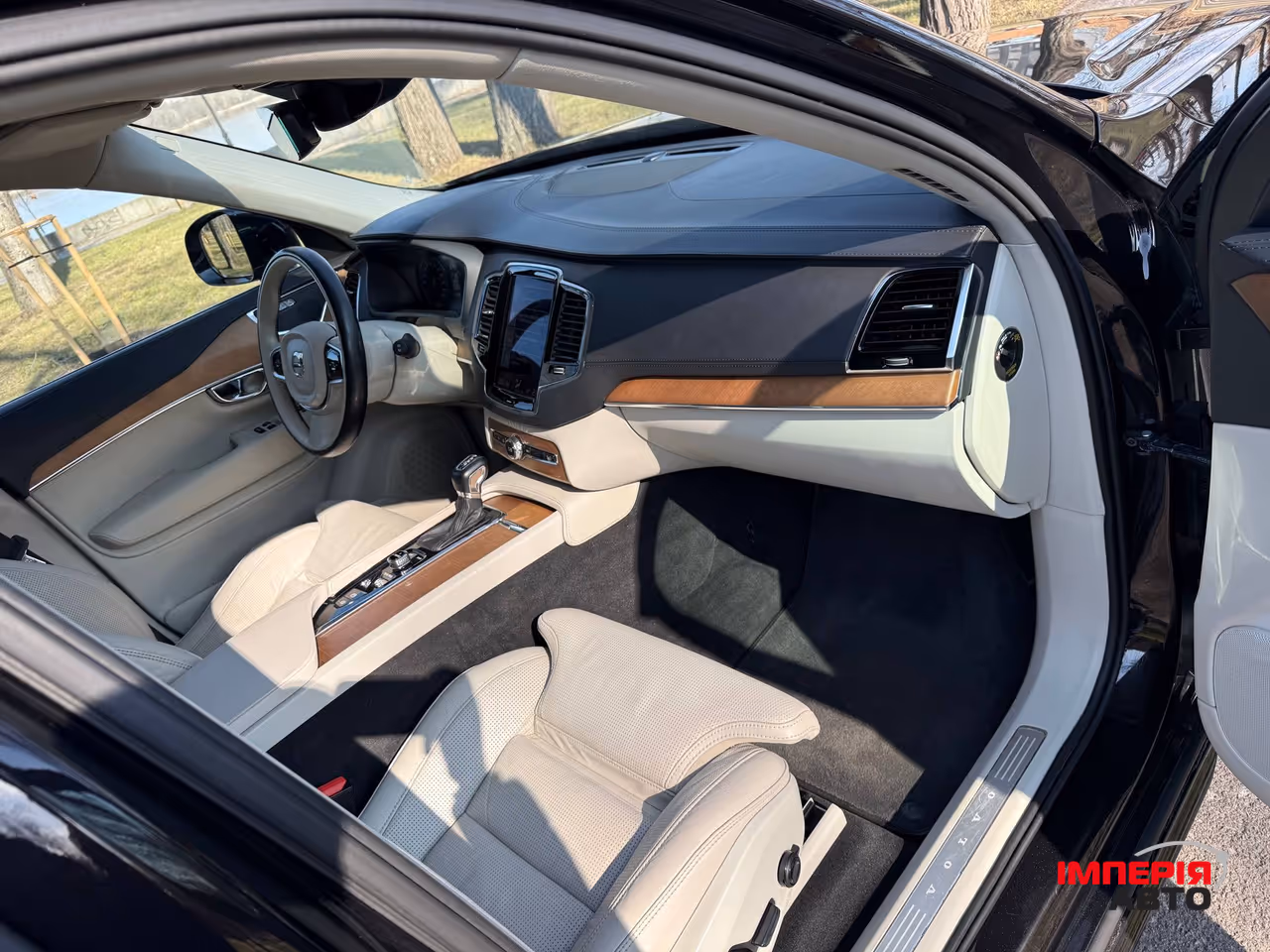 Volvo XC90 - фото 34