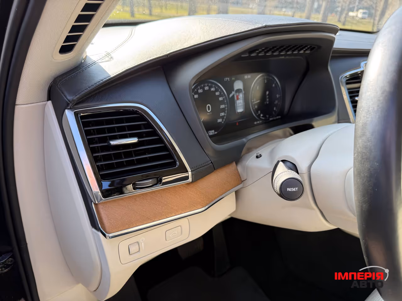 Volvo XC90 - фото 67