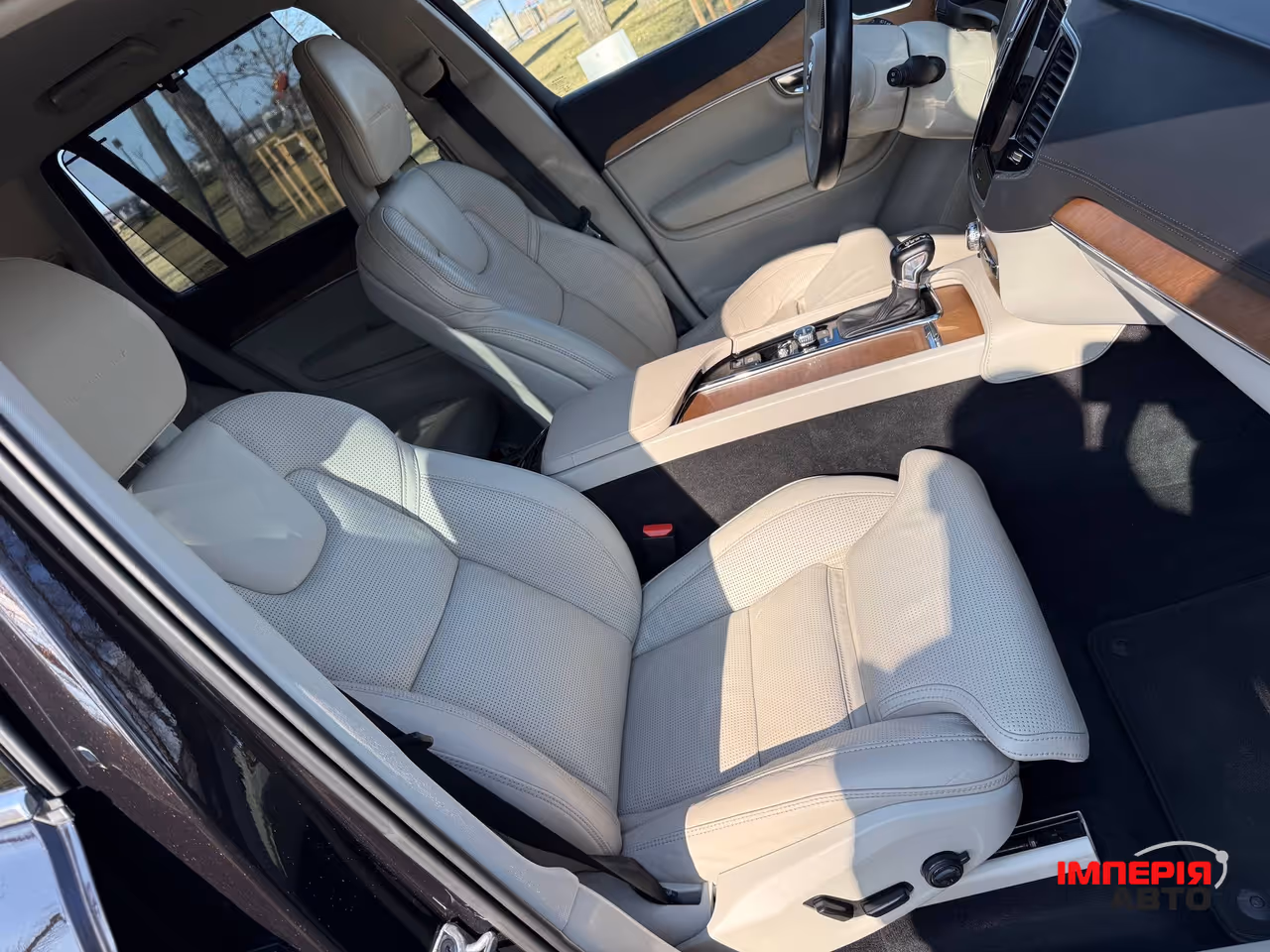 Volvo XC90 - фото 36