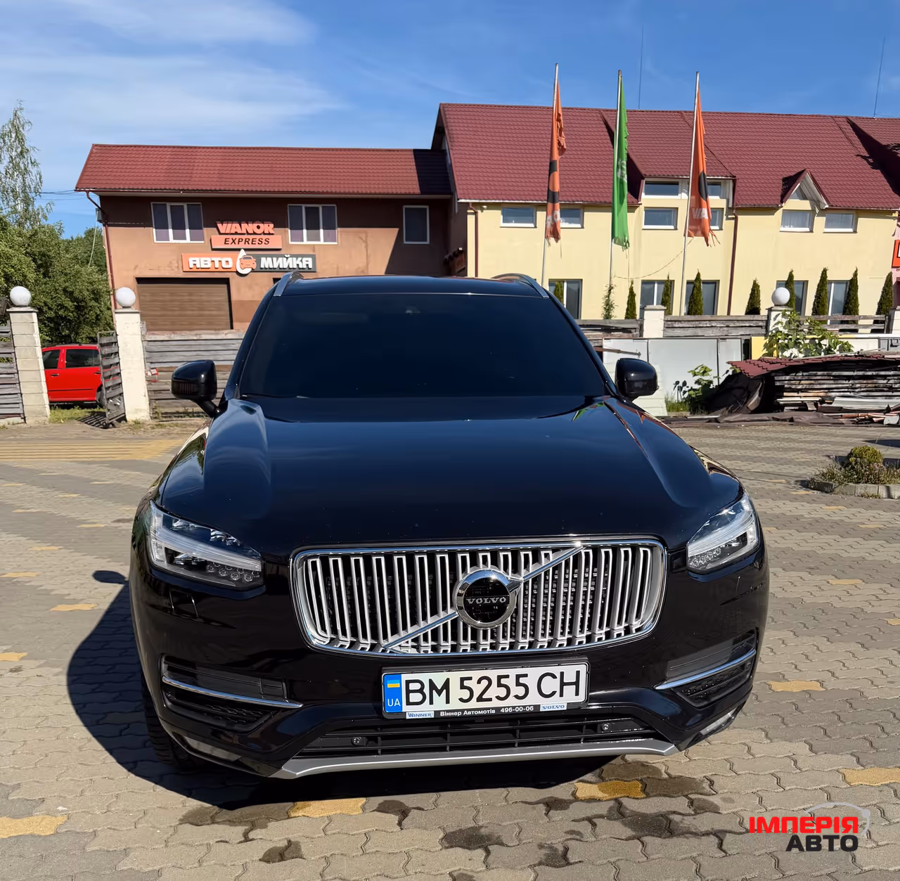 Volvo XC90 - фото 1