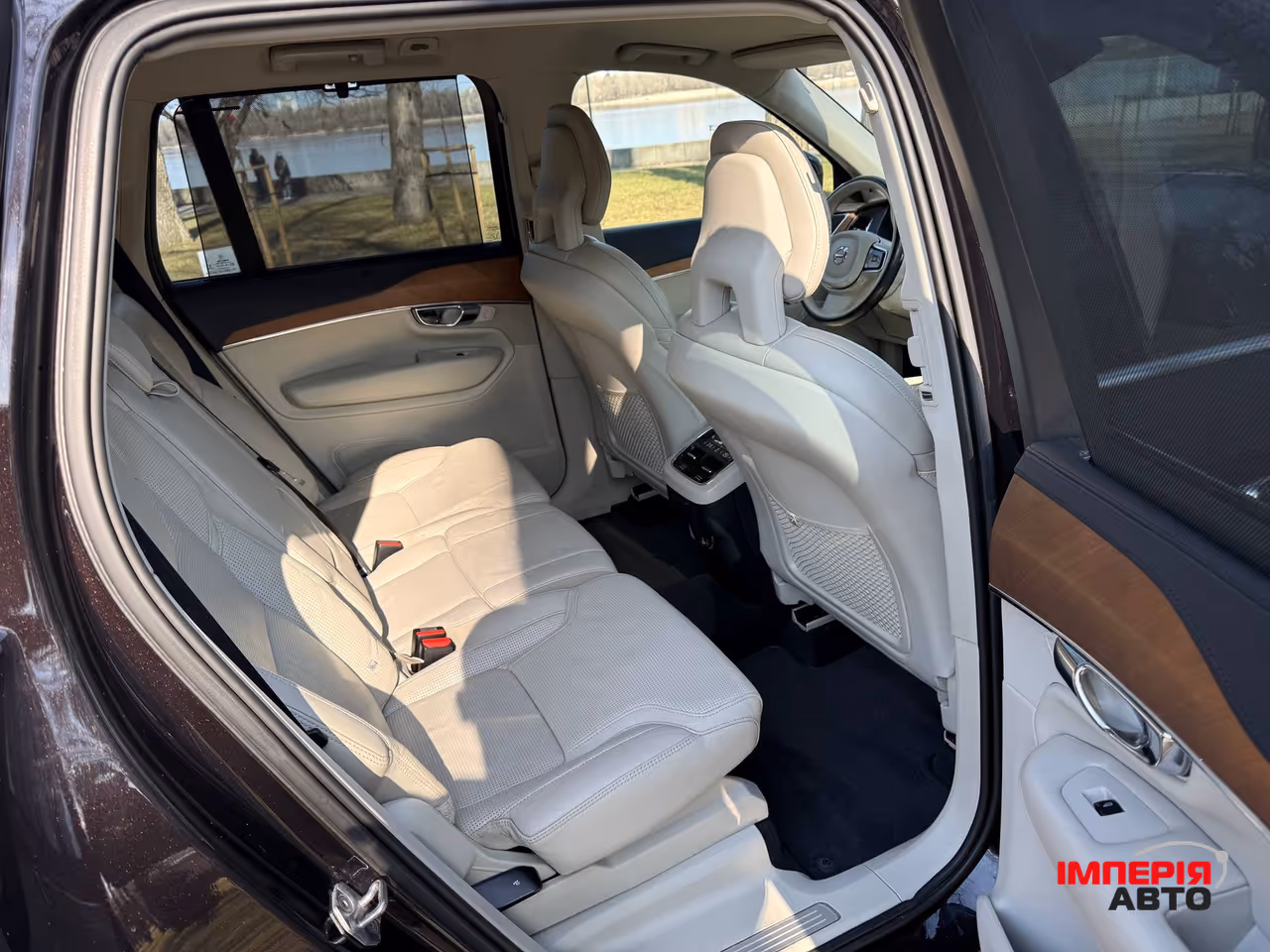 Volvo XC90 - фото 45