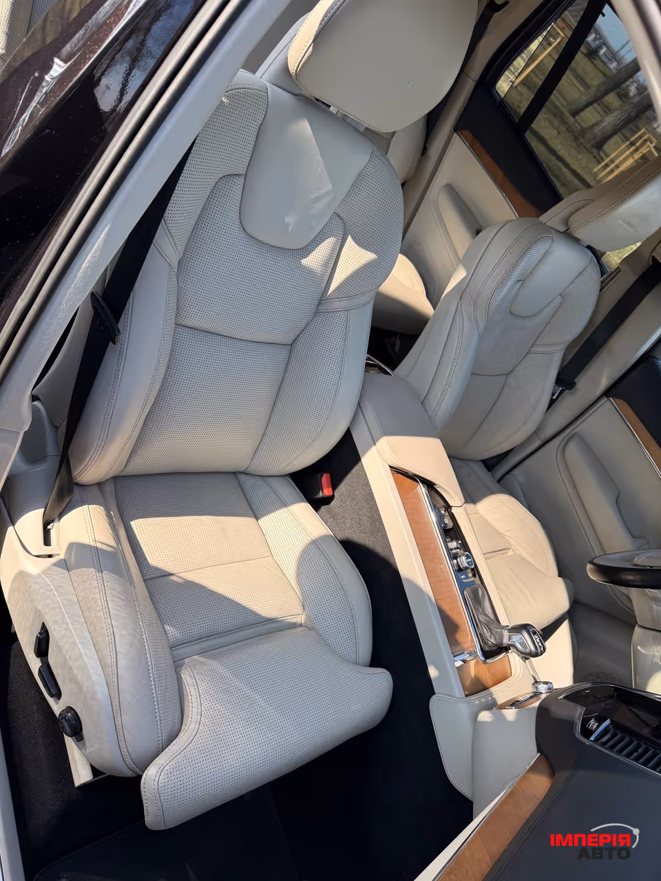 Volvo XC90 - фото 44
