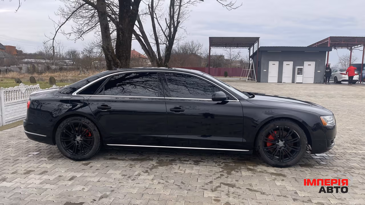 Audi A8 - фото 50