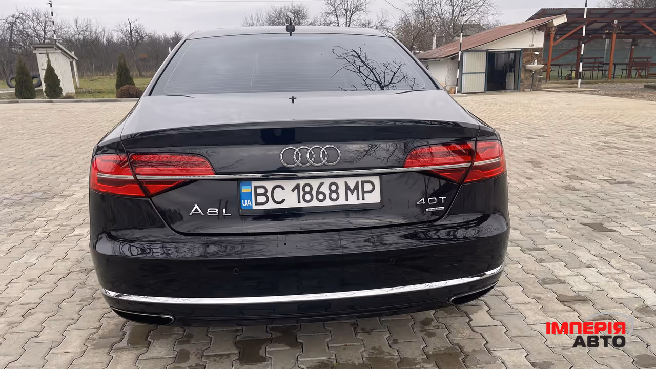 Audi A8 - фото 45