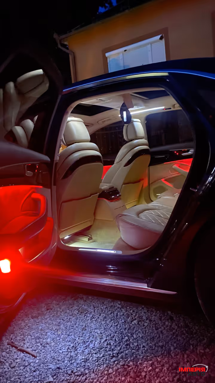 Audi A8 - фото 19