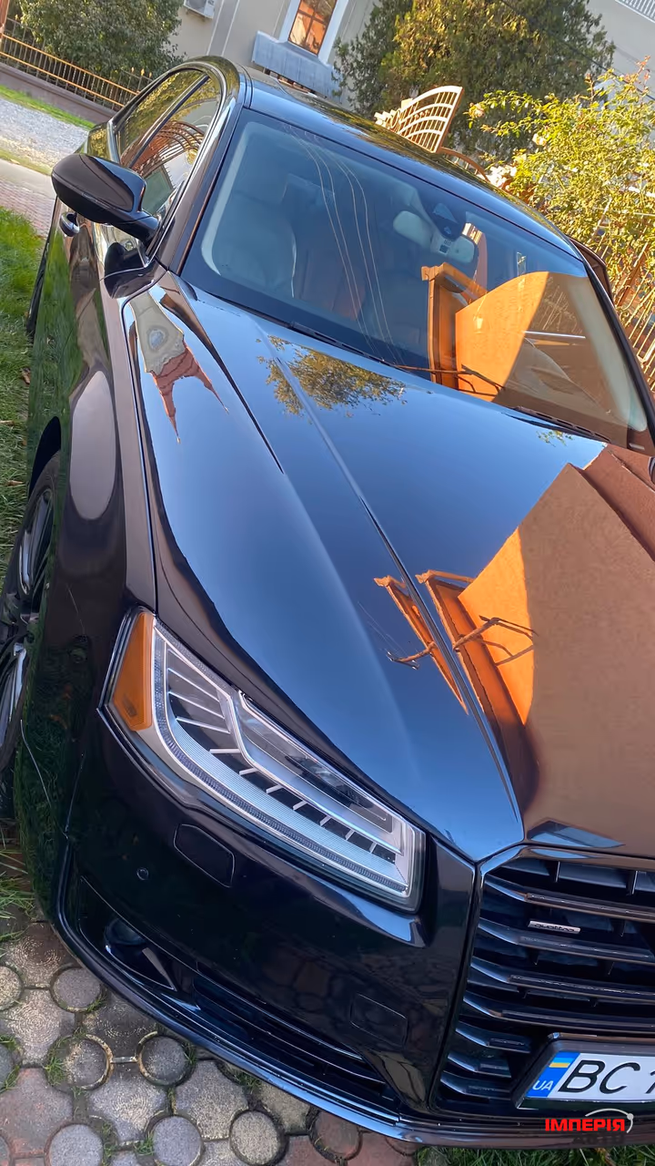 Audi A8 - фото 3