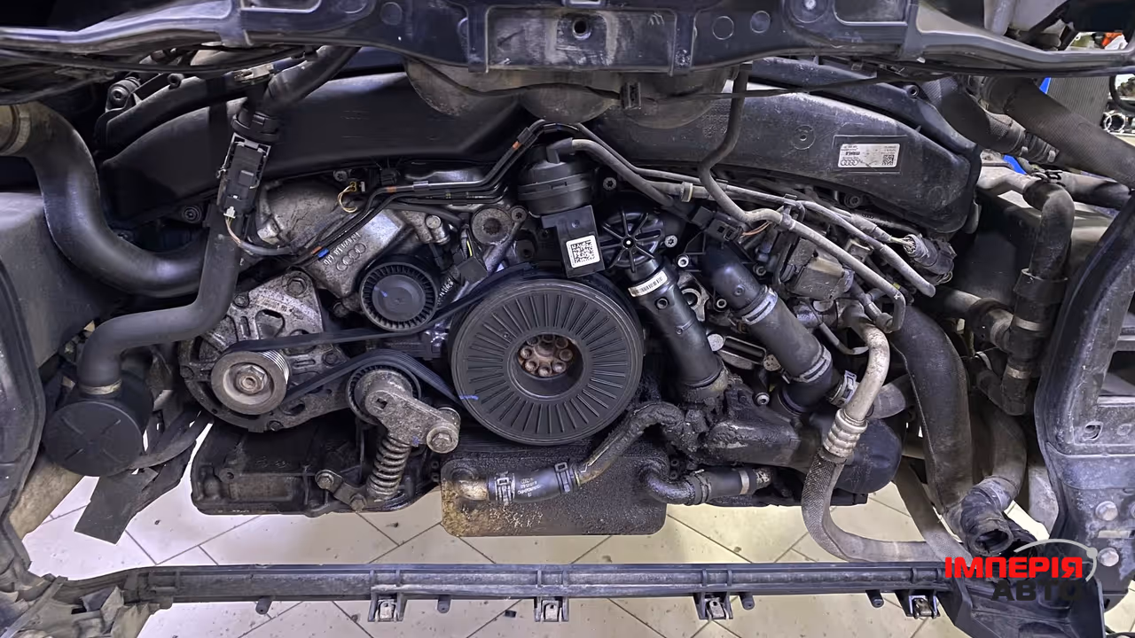 Audi A8 - фото 25